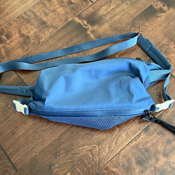 Lululemon all hours belt bag - Picture 3 of 8